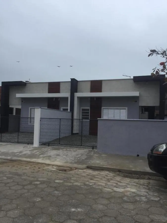 Casa Enseada 3 Quartos Para Ate 6 Pessoas Com 2 Ar Split Sao Francisco do Sul Brasilien